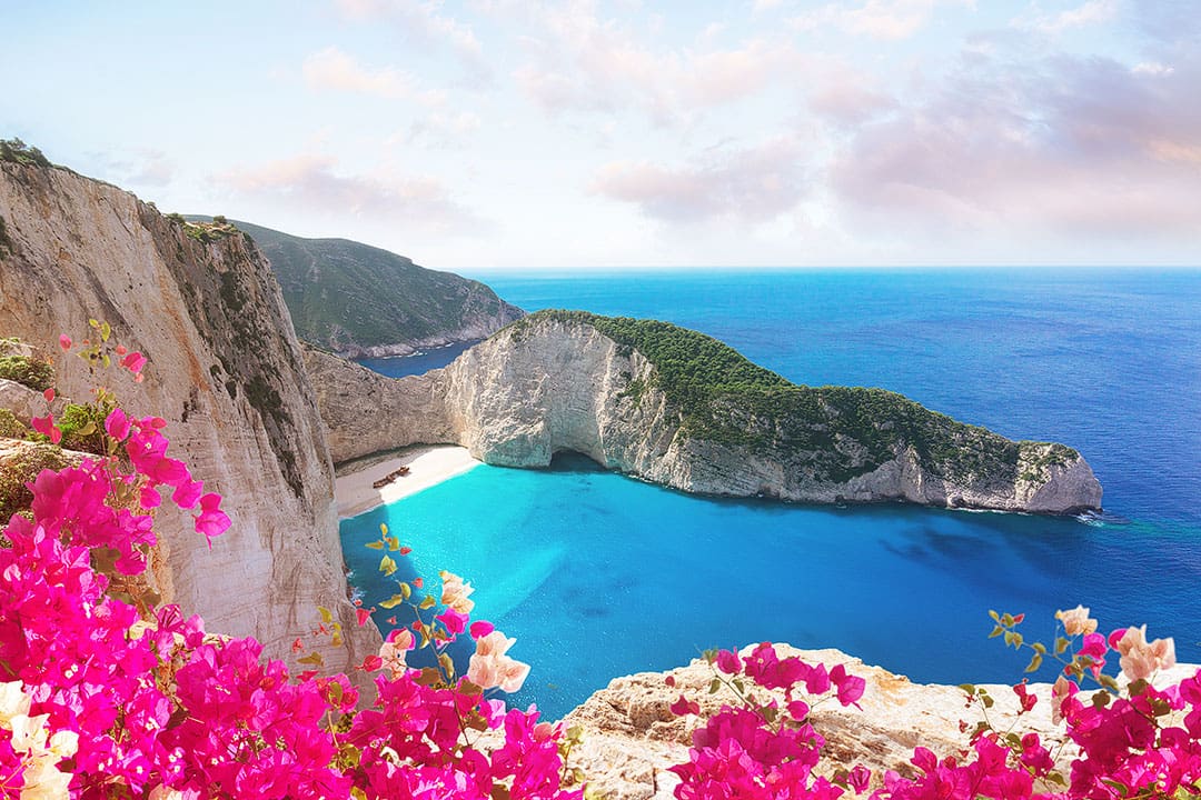 Middle East Chaos = Greece's Tourism Jackpot? Why 2026 Could Smash Records Again